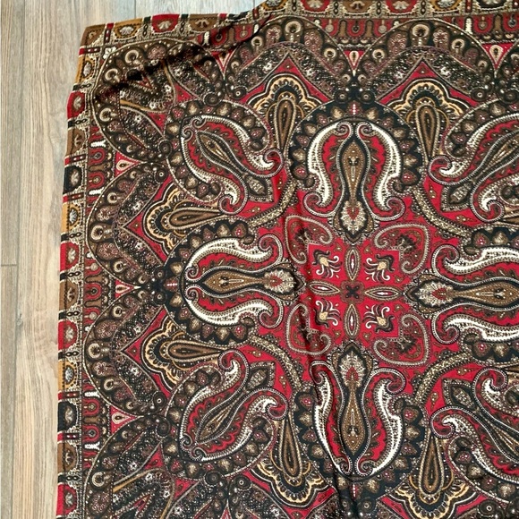 Unbranded Women Colorful scarf 33/33 inches
